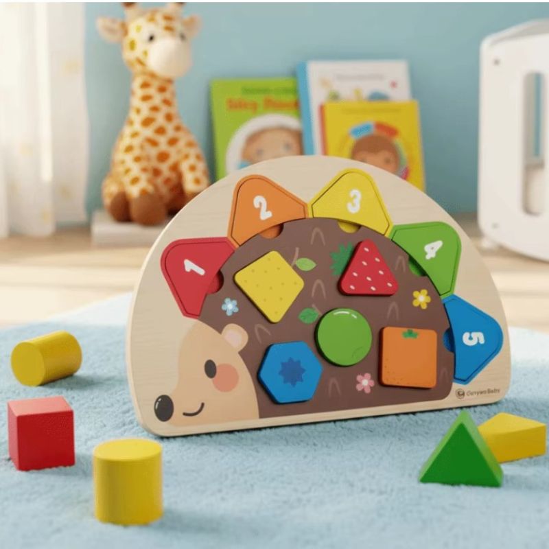 Puzzle herisson bois formes geometriques chiffres 1 a 5 pieces eparpillees vue produit complete - jouet educatif Montessori bebe 1-3 ans - Atelier Puzzle