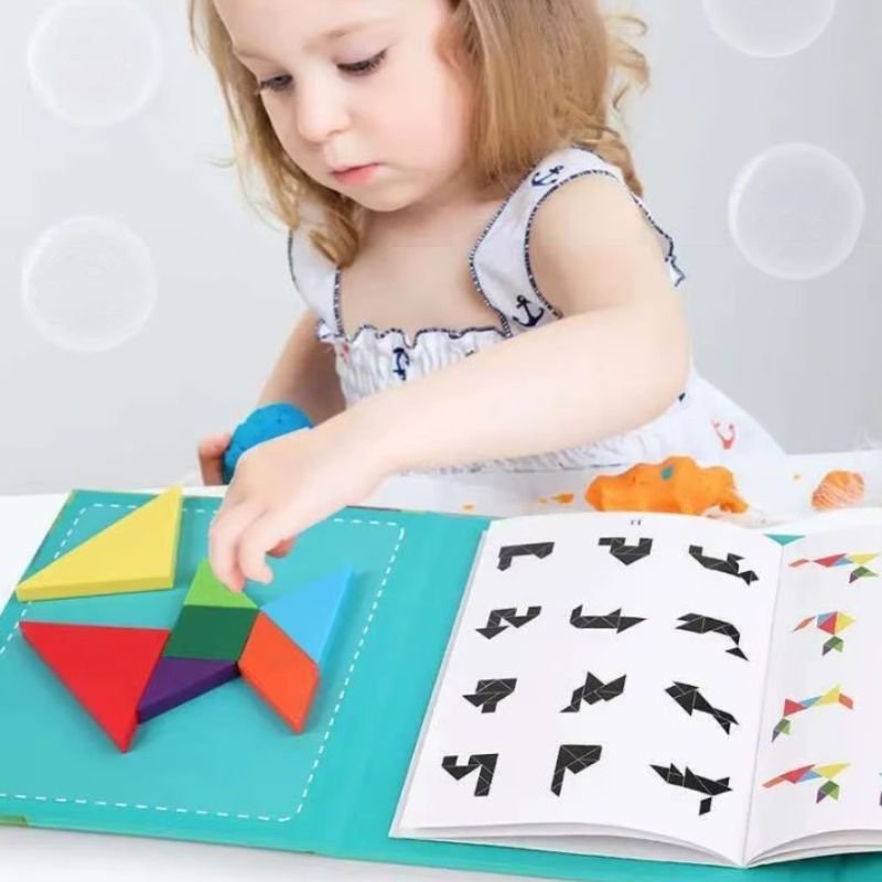 Tangram Magnétique en Bois avec Livre de Défis — Jeu de Logique, Créativité et Géométrie pour Enfant 3 - 8 ans - InnovaCuisine